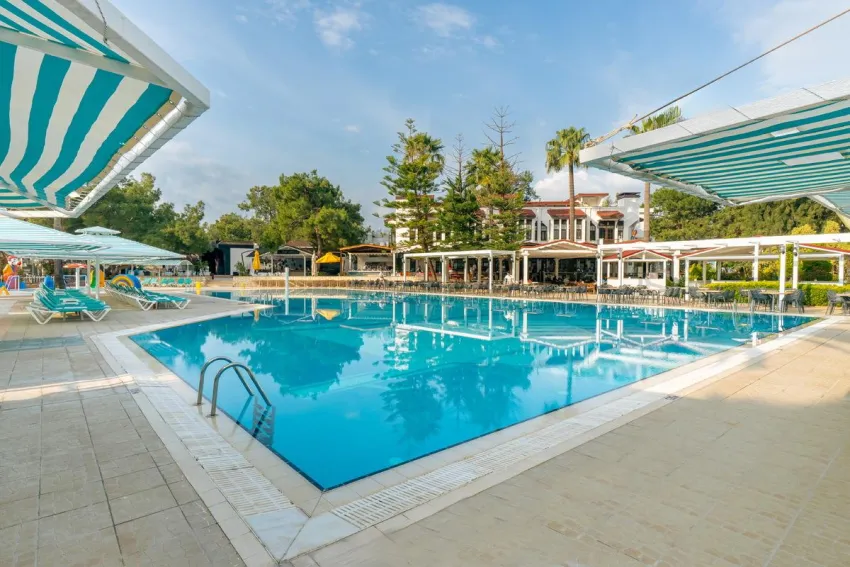Pirates Beach Club 5*-19