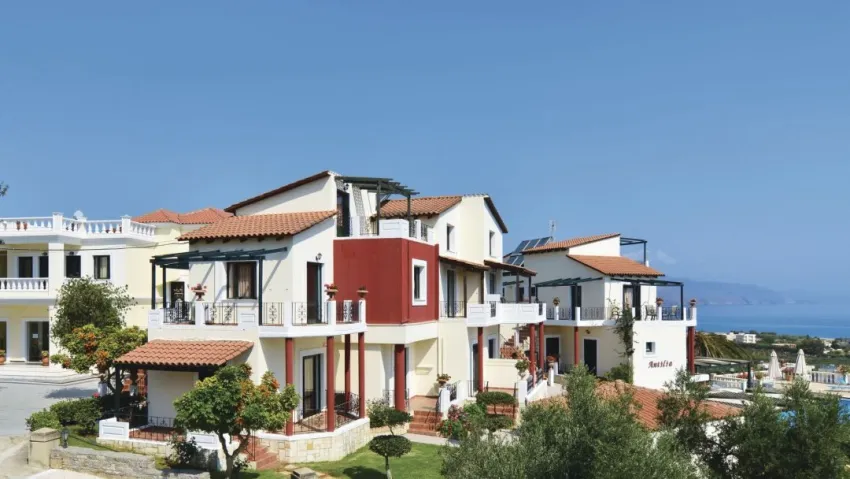 Antilia Apartments 3*-4