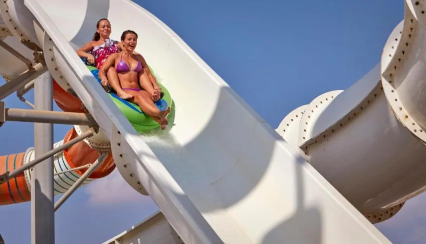 CORAL SEA WATER WORLD  4*-14