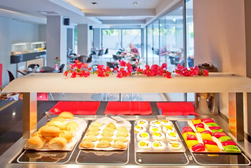 Oktober Downtown Boutique Hotel 4*-11