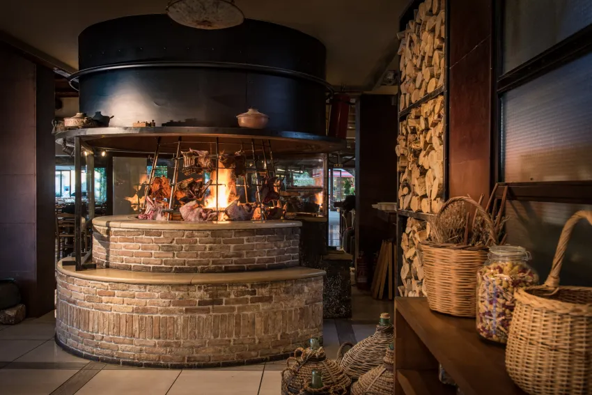 Petousis Hotel and Suites 4*-30