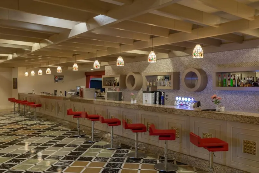 Royal Alhambra Palace 5*-16