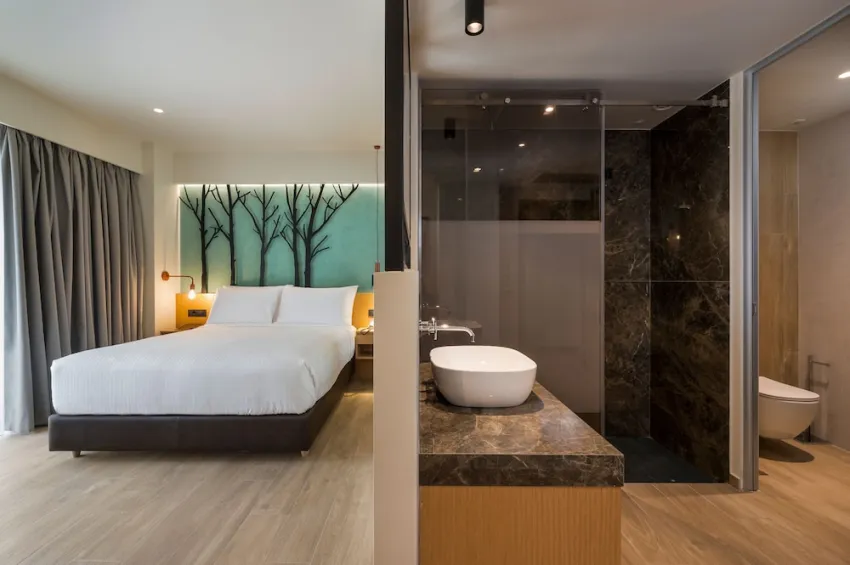 Hyperion City Hotel 4*-43