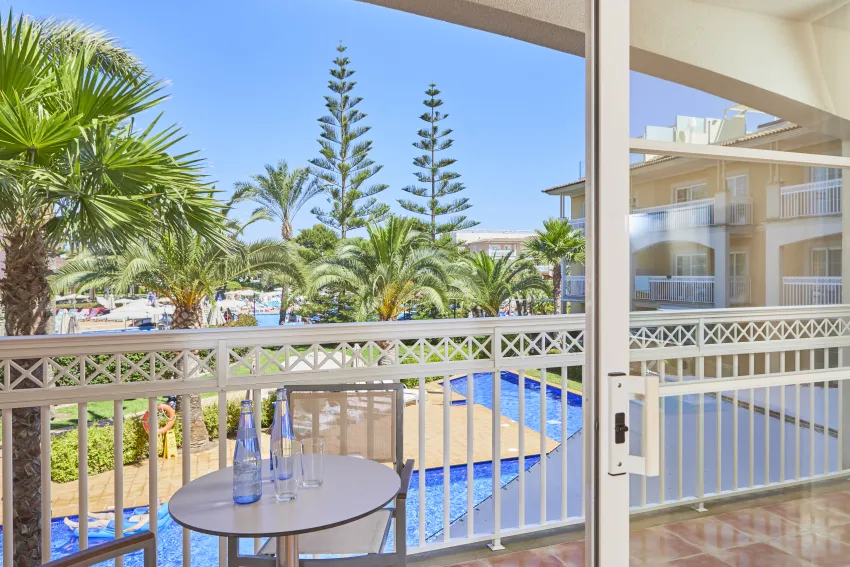 Zafiro Can Picafort 4*-131