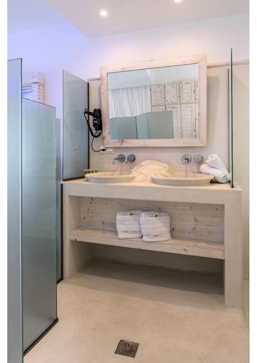 Kouros Home 3*-23