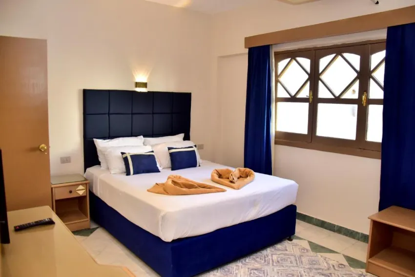 DIVE INN RESORT  4*-21