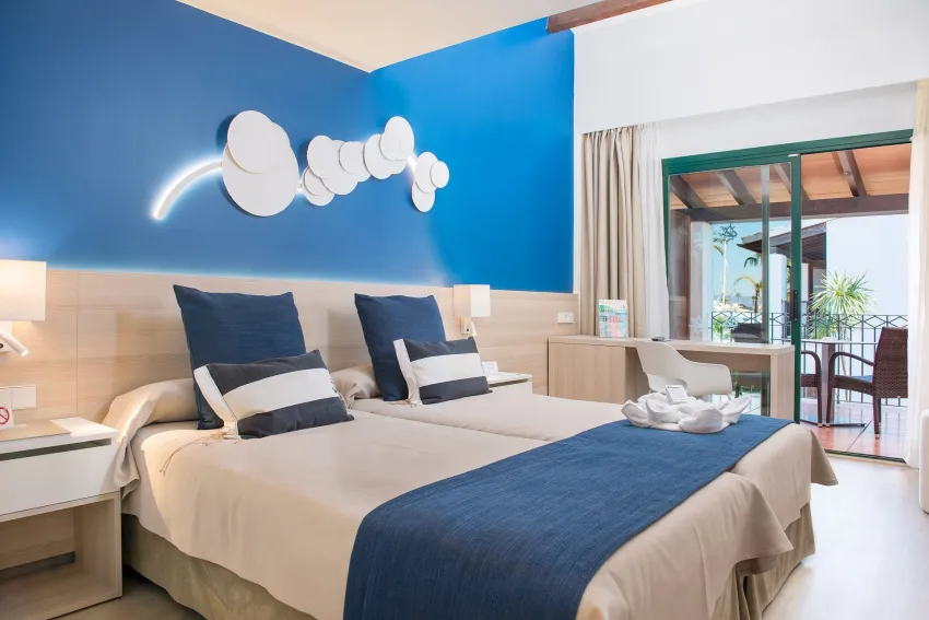 Botel Alcudiamar -13