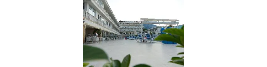 La Perla Hotel 4*-87