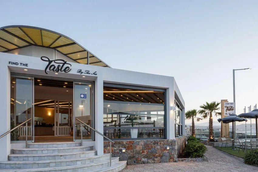 Golden Bay Hotel And Bungalows 4*-11