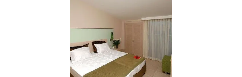 Ambassador Hotel 4*-12
