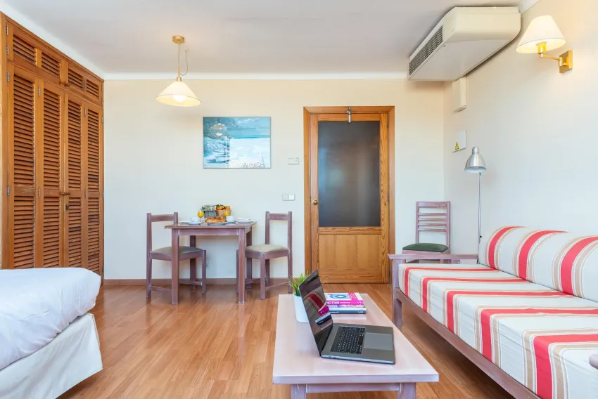Carlos V Apartments 2*-7