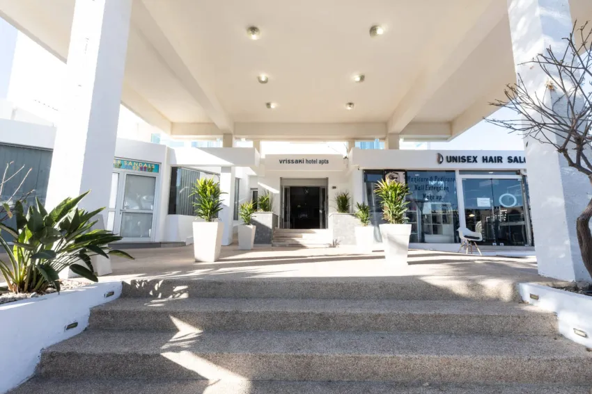 Vrissaki Hotel Apartments 3*-4