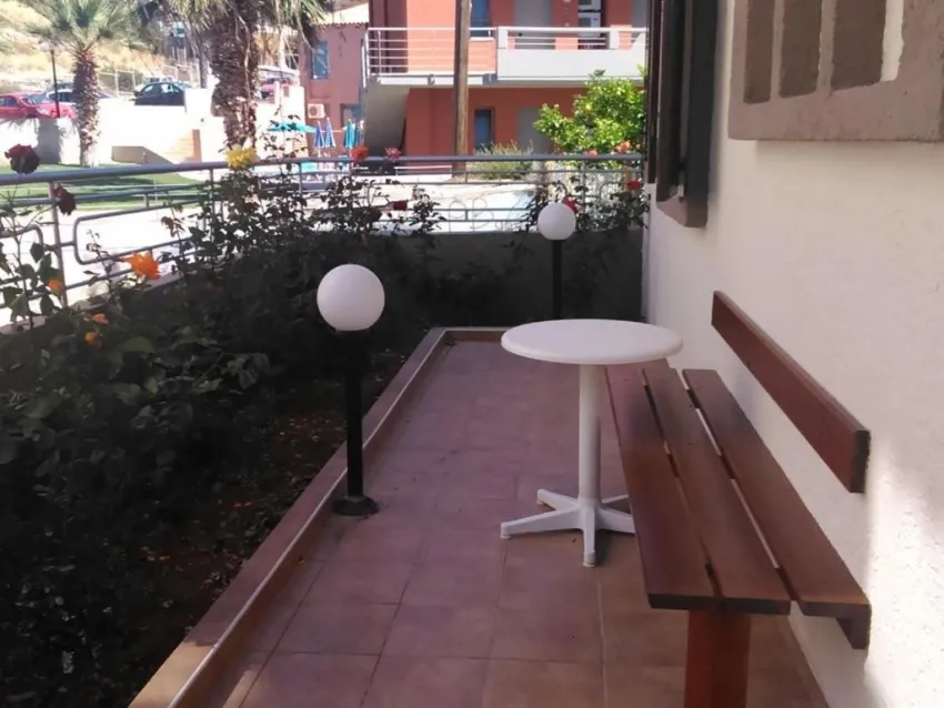 Fotoula Studios 2*-7