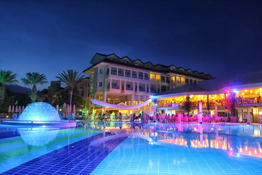 LE JARDIN RESORT (EX QUEENS PARK)  5*-5