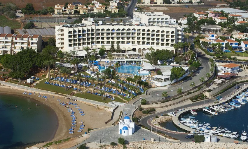 Golden Coast Beach Hotel 4*-1