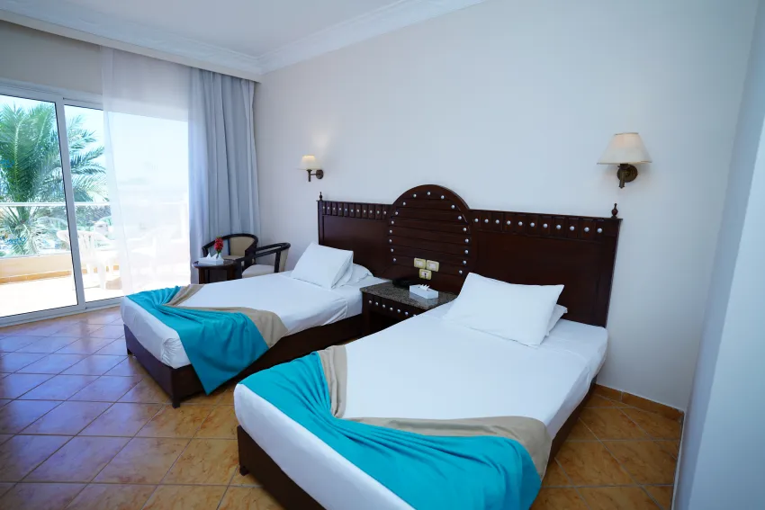 Utopia Beach Club 4*-25