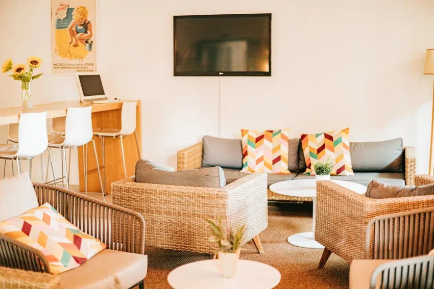 4U Miranda - Only Adults 3*-7