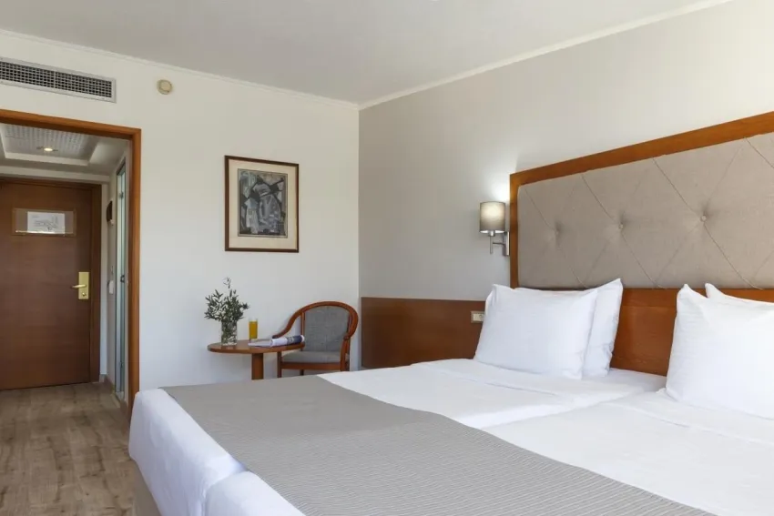 Best Western Plus Plaza 4*-20