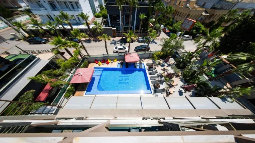 LAREN FAMILY HOTEL & SPA  4*-18