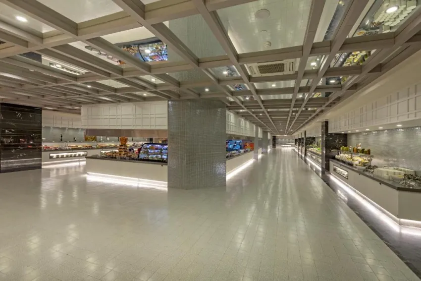 ROYAL SEGINUS  5*-44