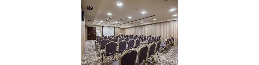 HOLIDAY INN ANTALYA LARA 5*-80