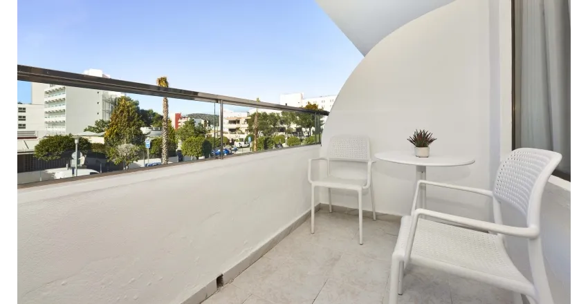 Globales Torrenova Adults Only 3*-13