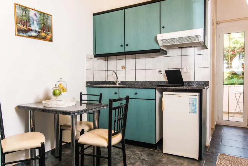 Yiannis Manos Resort Hotel 2*-19