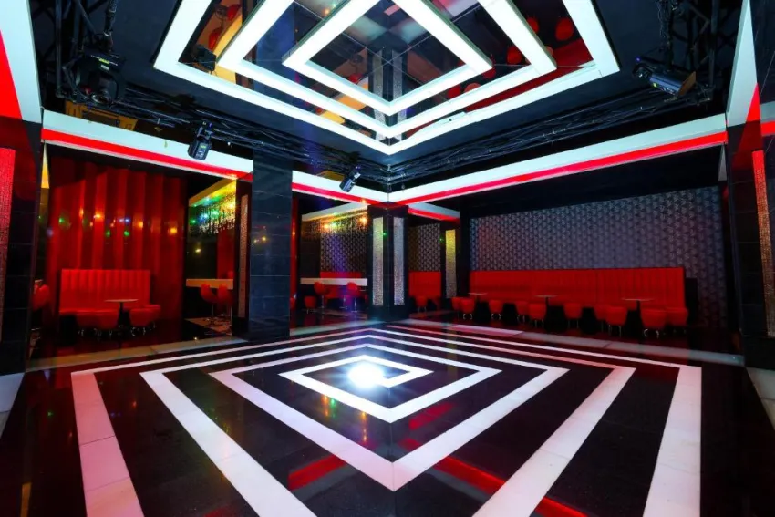 Crystal De Luxe Comfort Collection 5*-11