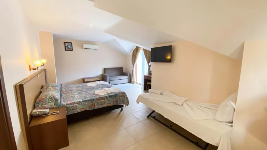 FELICE HOTEL (EX. KEMPER FELICE HOTEL)  3*-9