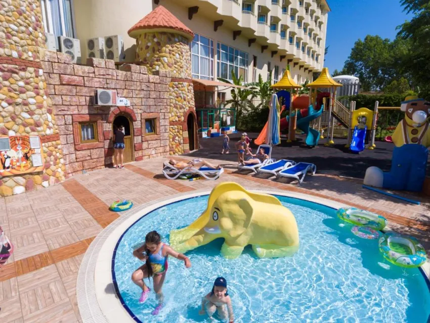 NOVA PARK HOTEL  5*-10
