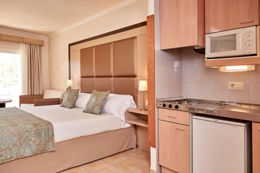 Zafiro Cala Mesquida 4*-28