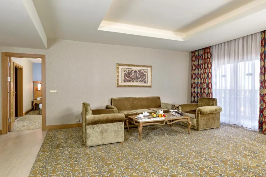 ROYAL HOLIDAY PALACE  5*-44