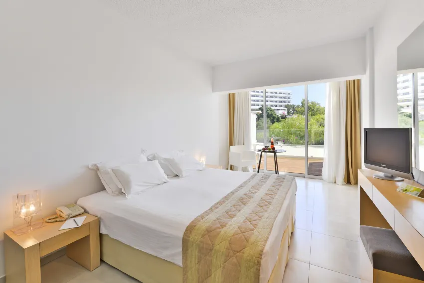 Napa Mermaid Hotel & Suites 4*-33