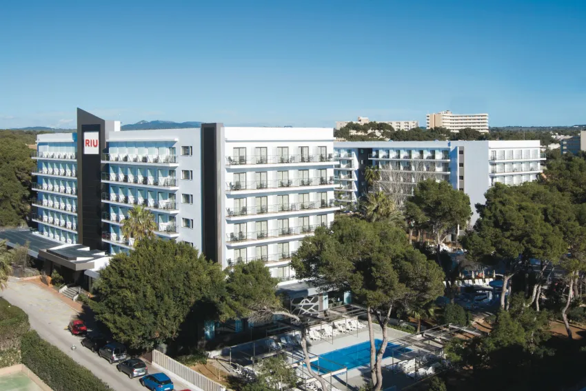 Hotel Riu Bravo 4*-1