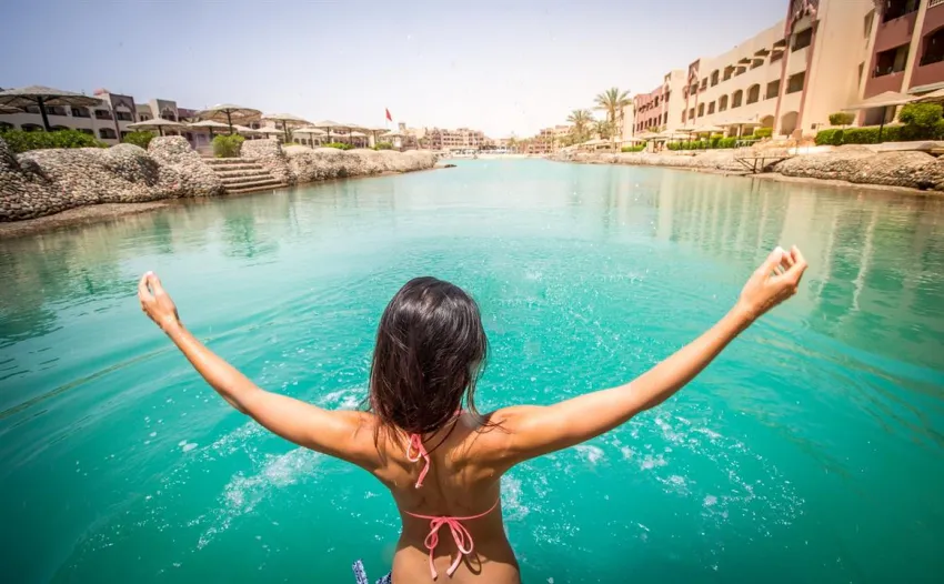 SUNNY DAYS EL PALACIO RESORT & SPA  4*-16
