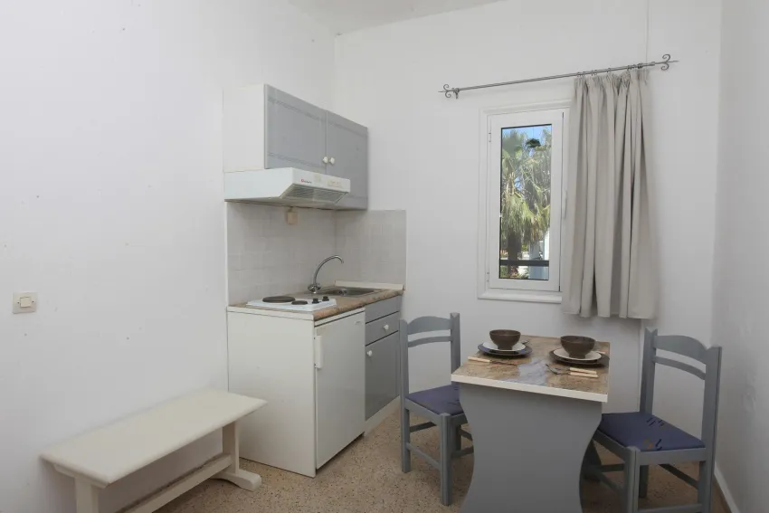 Iraklis Apts 3*-32