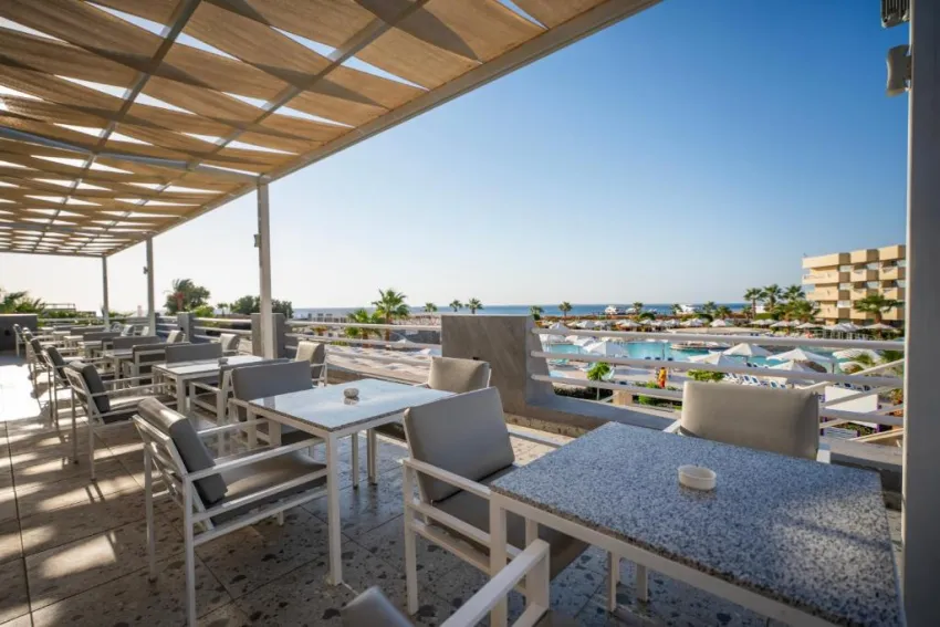 SEVEN SEAS JOLIE BAY  5*-11