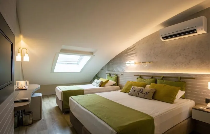 Side Square Hotel 4*-8