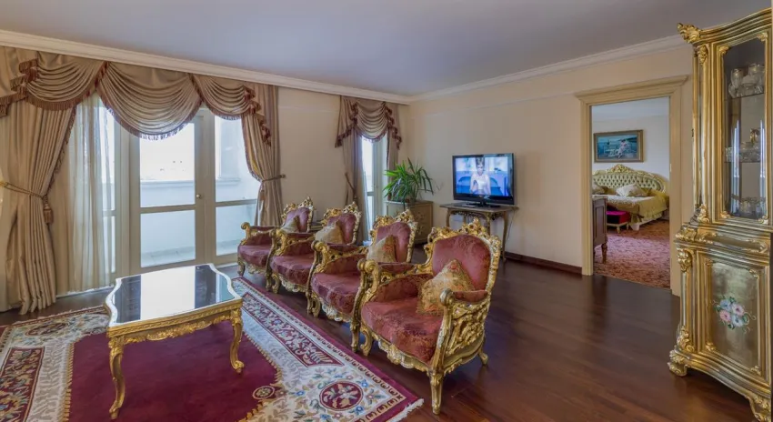 KREMLIN PALACE HOTEL  5*-32