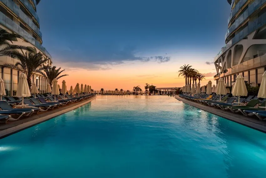 VIKINGEN INFINITY RESORT & SPA  5*-4