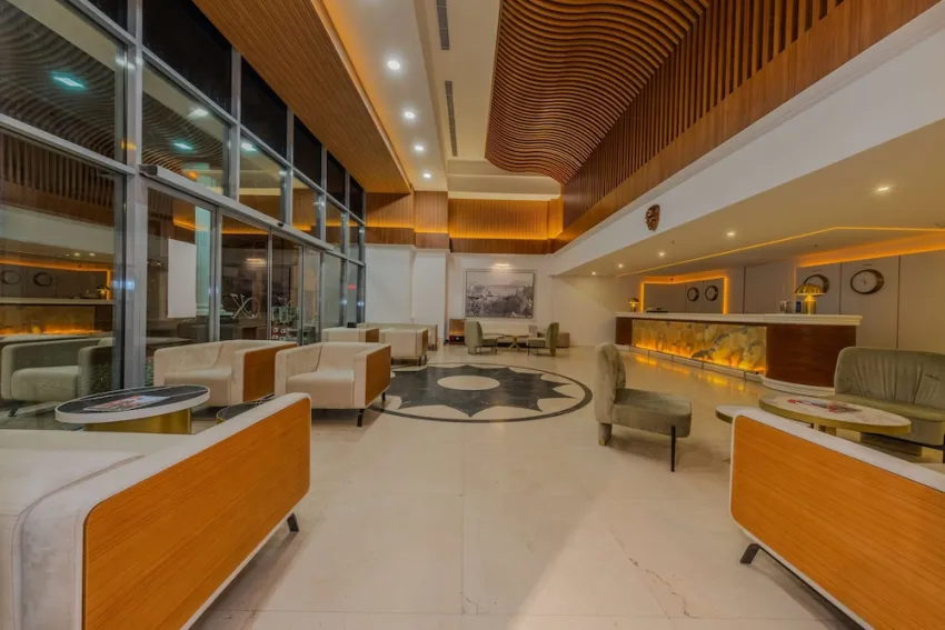 Best Western Plus Khan 4*-5