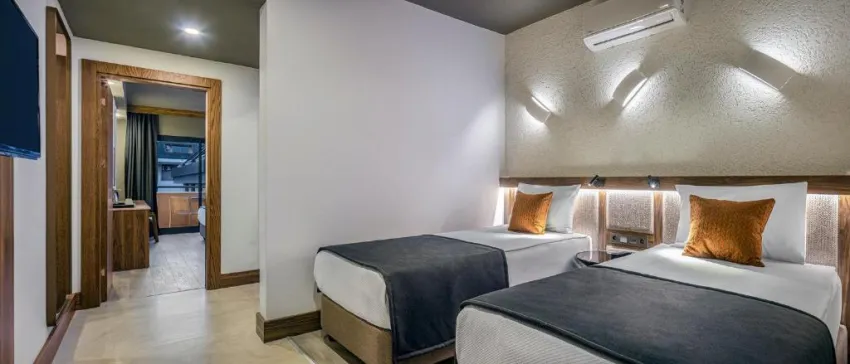 KAIA CORACESIUM  4*-66