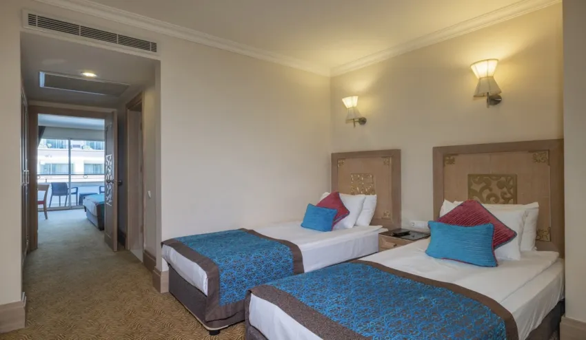 Crystal De Luxe Comfort Collection 5*-18