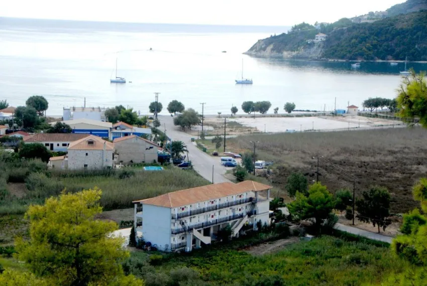 Pension Porto Tsi Ostrias 3*-10