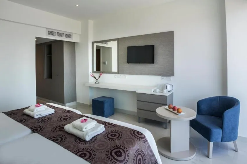 Tsokkos Beach Hotel 4*-10