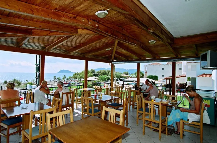Andreolas Beach 3*-8