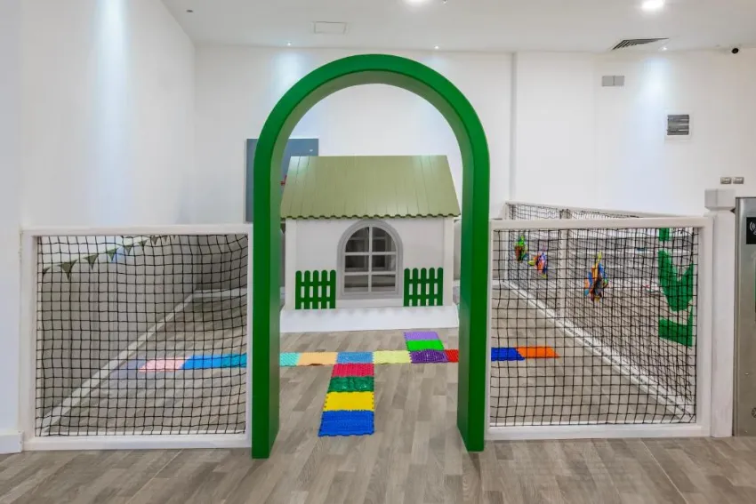 RUBI PLATINUM SIGN  5*-17