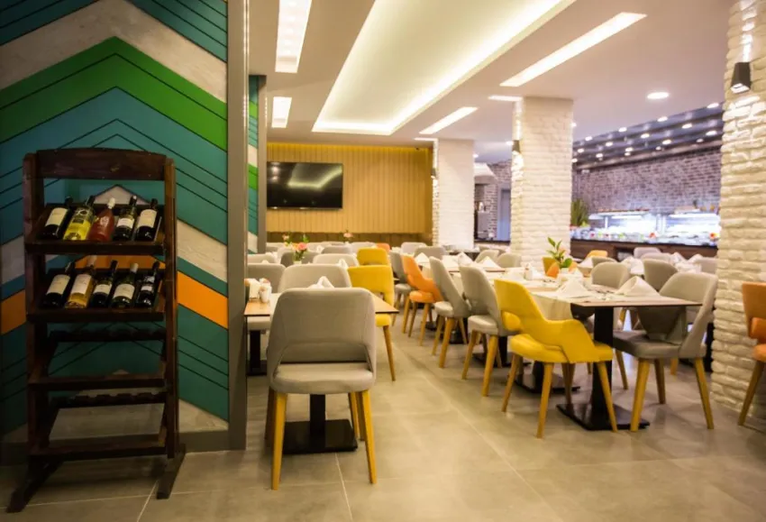 LAREN FAMILY HOTEL & SPA  4*-23