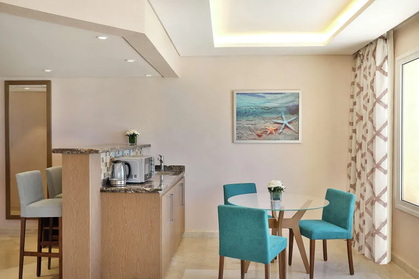 Hilton Plaza 5*-56