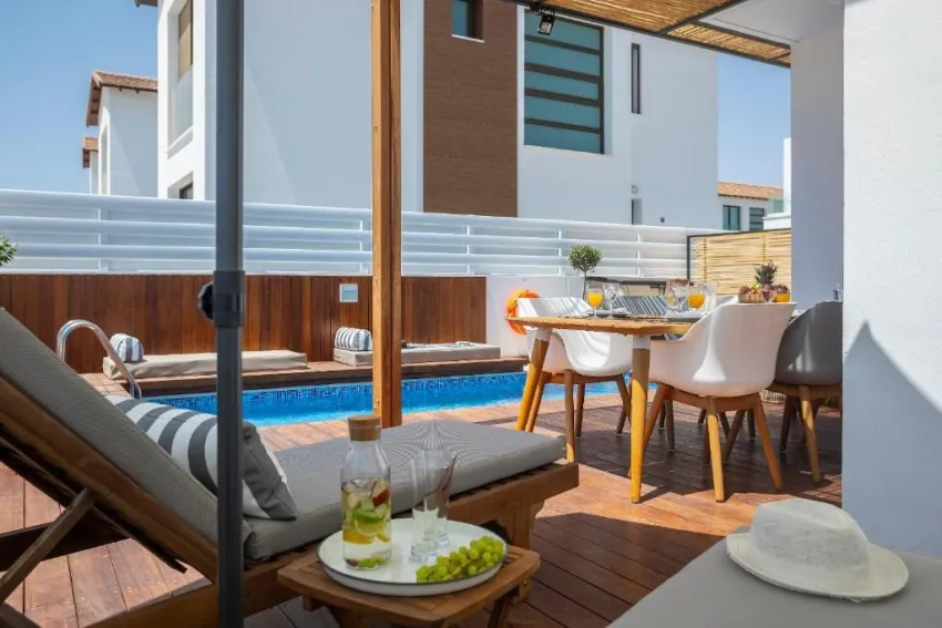 CHRIS LE MARE GOLD LUXURY VILLA 3*-4
